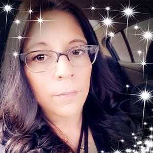 Meet your Posher, Loni